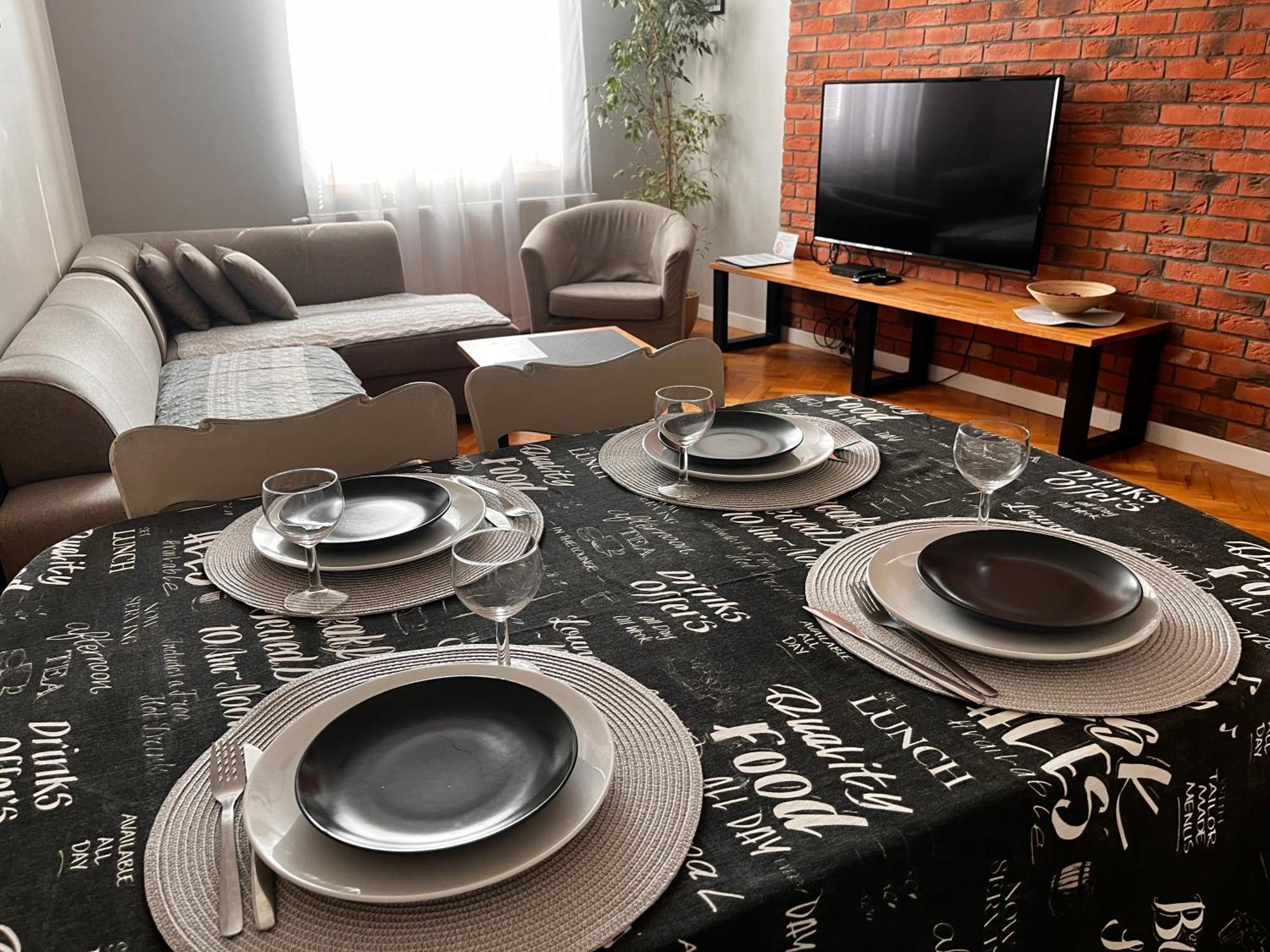 Zamkowy Apartament Lublin Exteriör bild